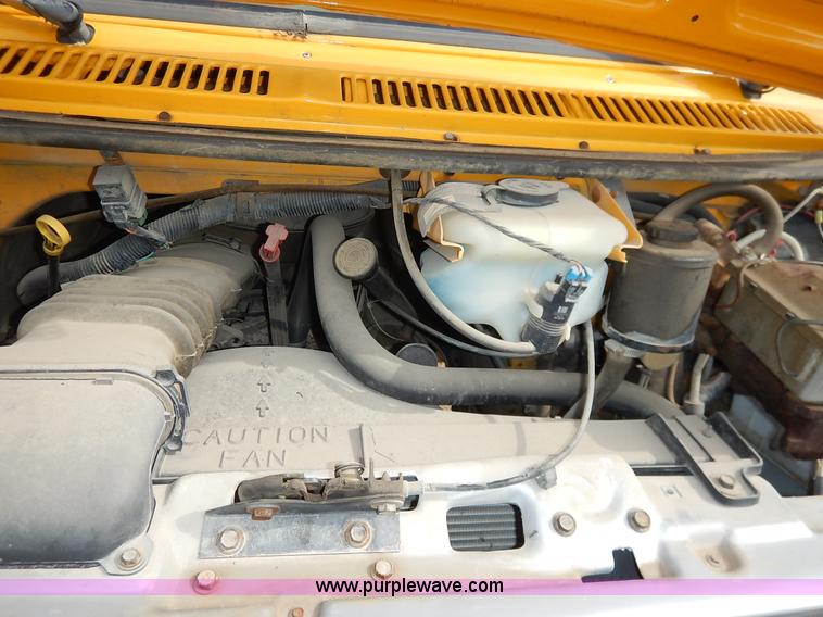 image for item J6477 1995 GMC Vandura G3500 school bus