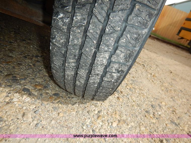 image for item J6477 1995 GMC Vandura G3500 school bus