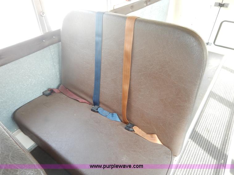 image for item J6477 1995 GMC Vandura G3500 school bus