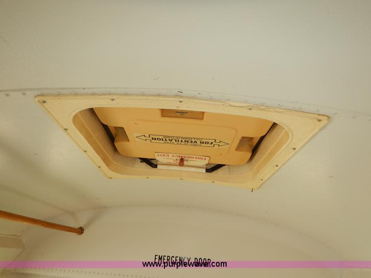 image for item J6477 1995 GMC Vandura G3500 school bus