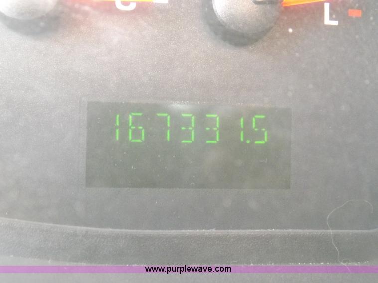 image for item J6864 2005 Ford E450 Super Duty school bus