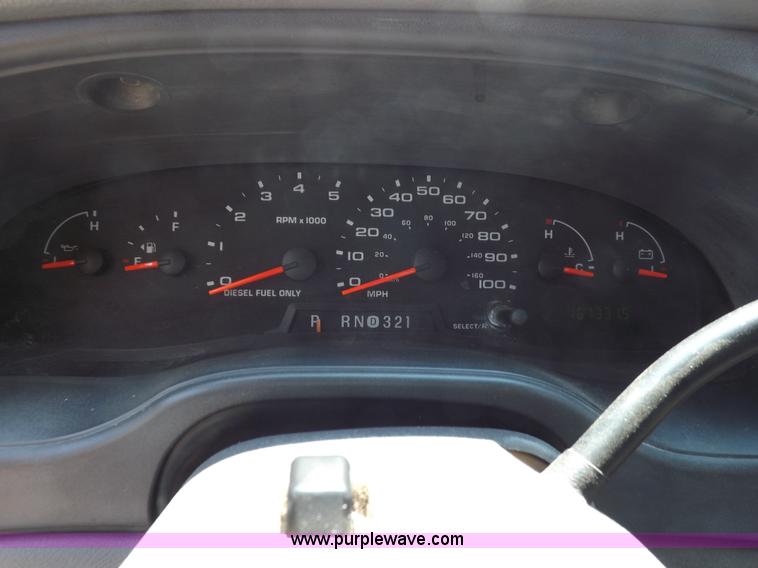 image for item J6864 2005 Ford E450 Super Duty school bus