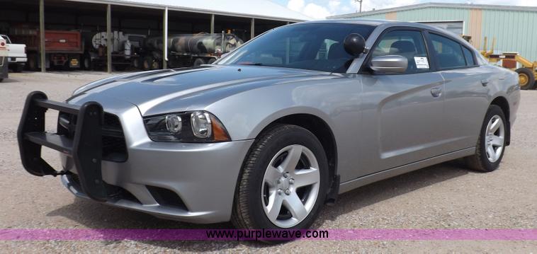 image for item J6870 2011 Dodge Charger Police