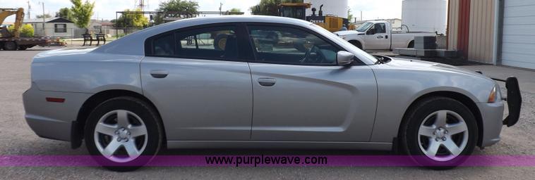 image for item J6870 2011 Dodge Charger Police