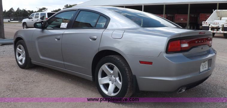 image for item J6870 2011 Dodge Charger Police