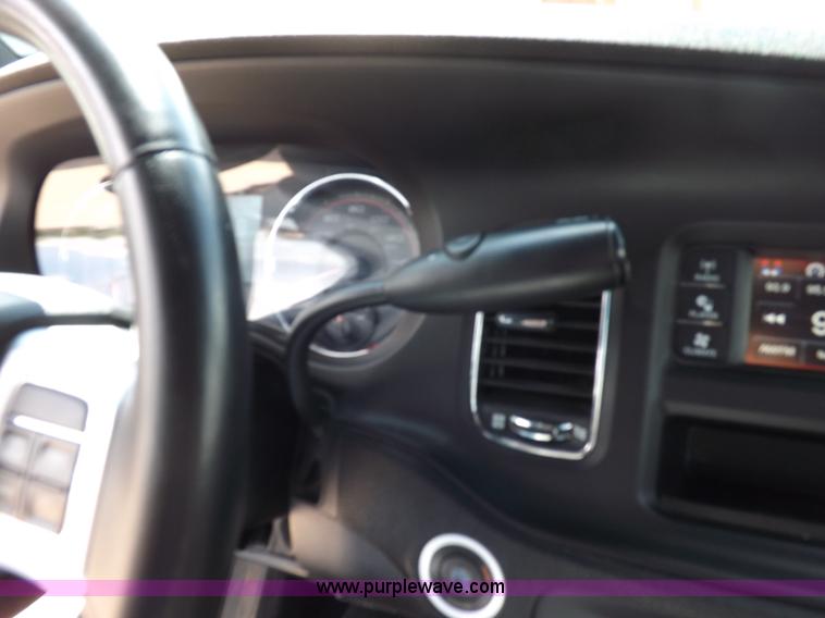 image for item J6870 2011 Dodge Charger Police