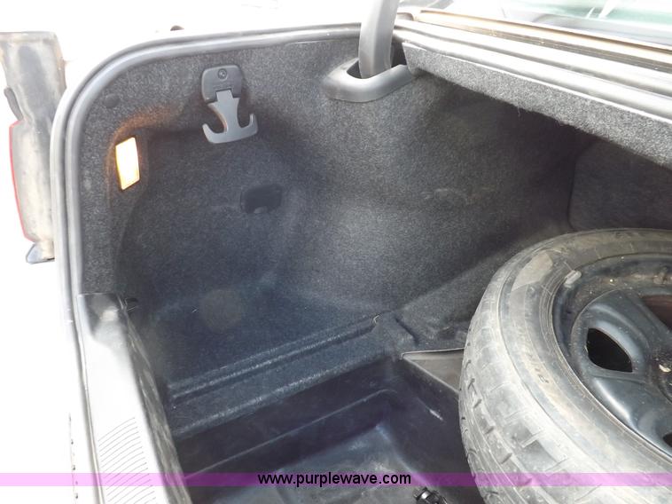 image for item J6870 2011 Dodge Charger Police