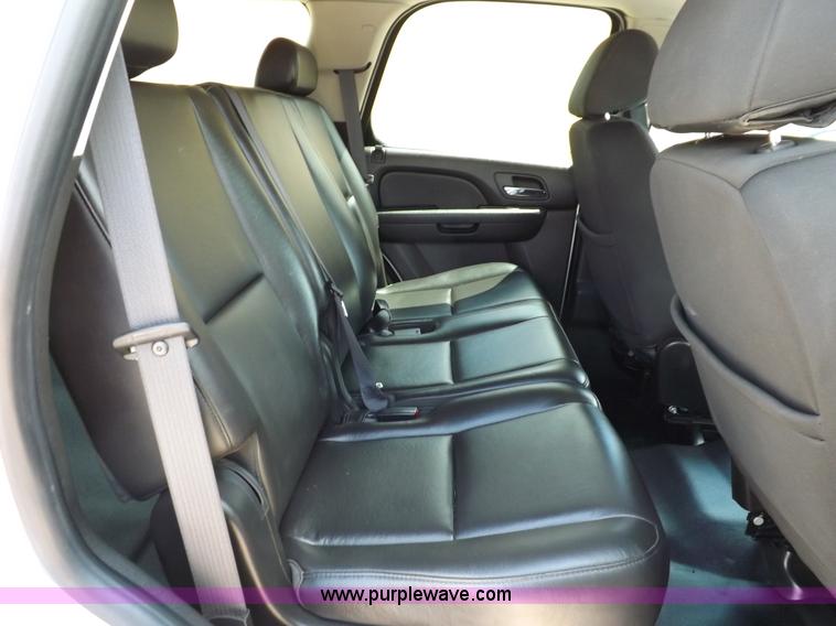 image for item J6871 2010 Chevrolet Tahoe SUV