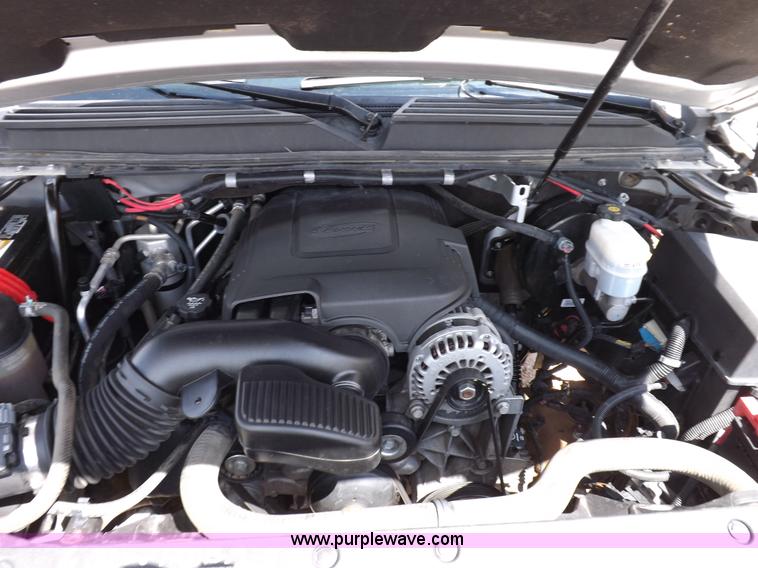 image for item J6871 2010 Chevrolet Tahoe SUV