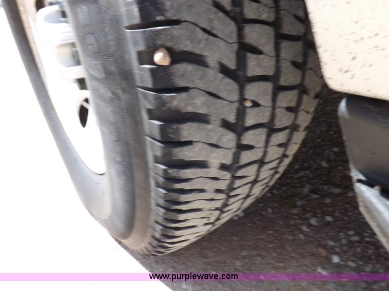 image for item J6871 2010 Chevrolet Tahoe SUV