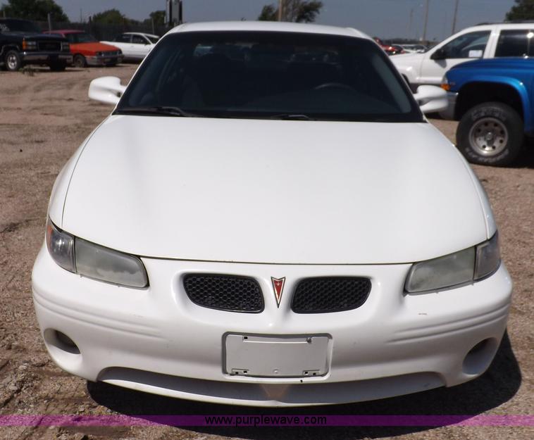 image for item J6917 2003 Pontiac Grand Prix SE