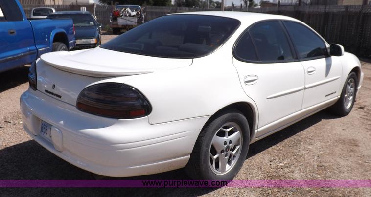 image for item J6917 2003 Pontiac Grand Prix SE