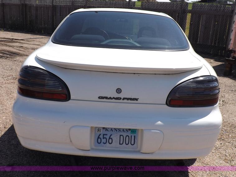 image for item J6917 2003 Pontiac Grand Prix SE
