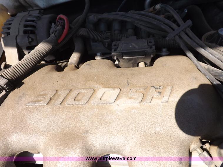 image for item J6917 2003 Pontiac Grand Prix SE