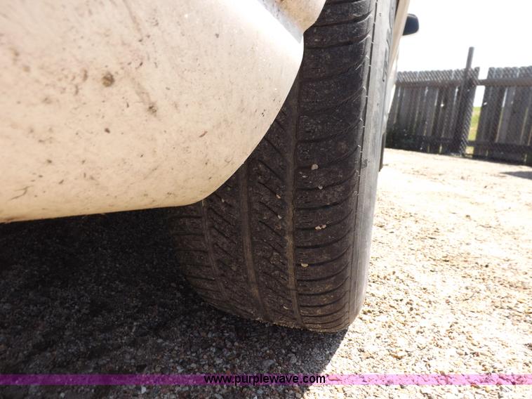 image for item J6917 2003 Pontiac Grand Prix SE