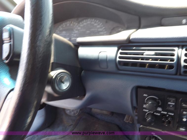 image for item J6919 1994 Eagle Vision ESi