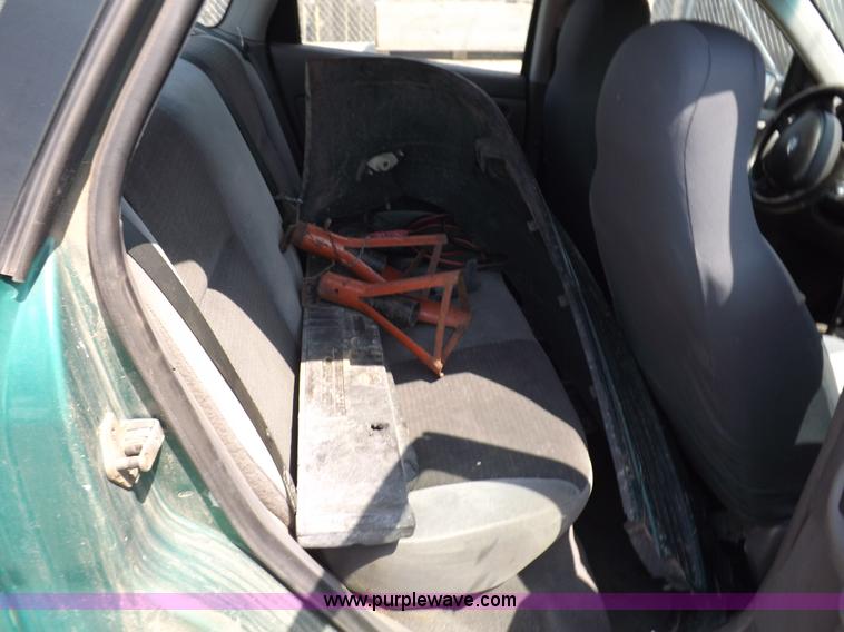 image for item J6921 2002 Ford Focus ZTS