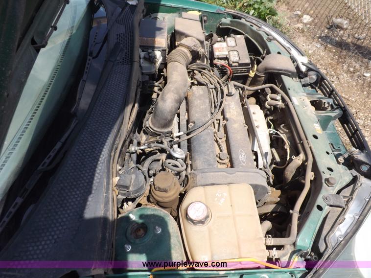 image for item J6921 2002 Ford Focus ZTS