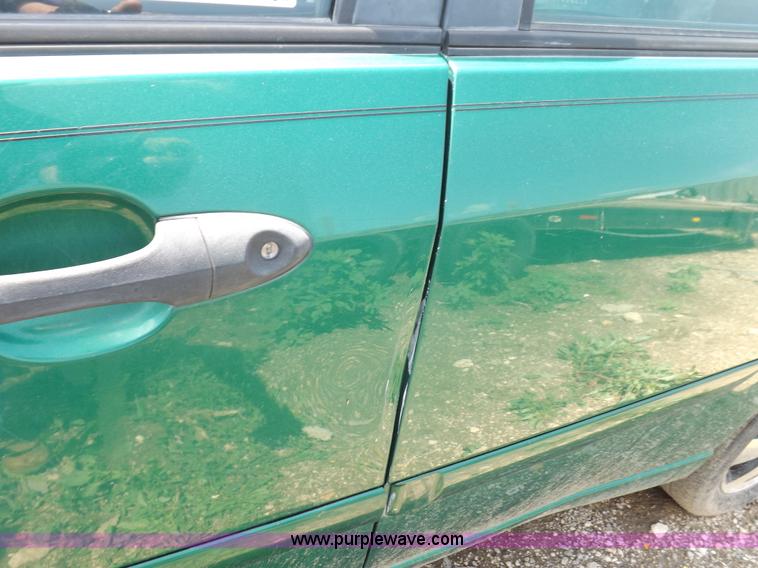 image for item J6921 2002 Ford Focus ZTS