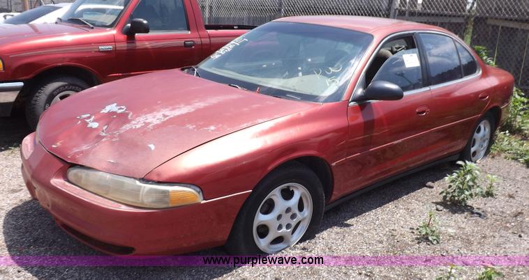 image for item J6922 1998 Oldsmobile Intrigue