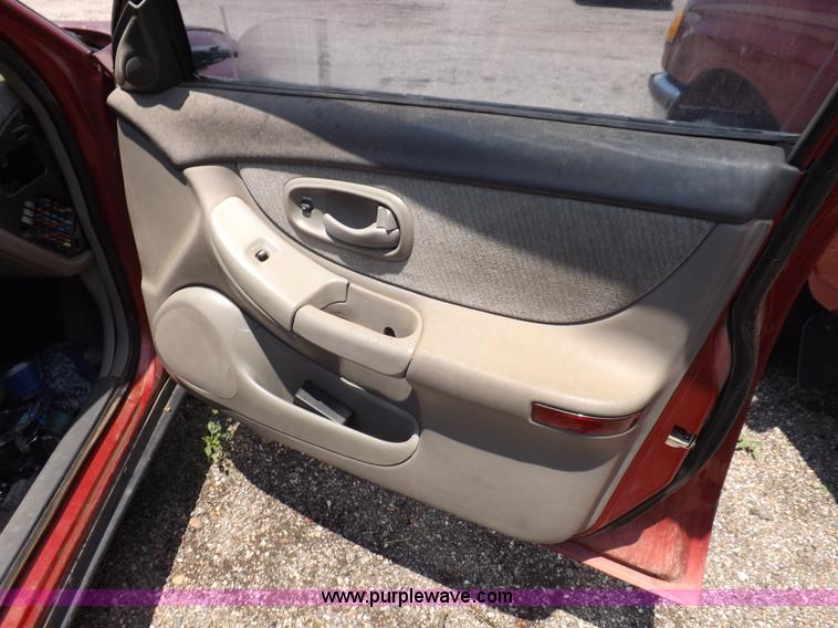 image for item J6922 1998 Oldsmobile Intrigue