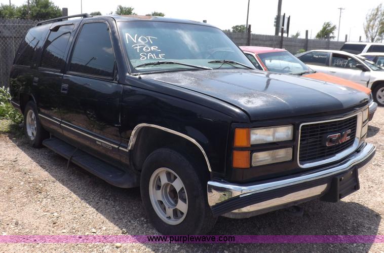image for item J6923 1999 GMC Yukon SLE SUV
