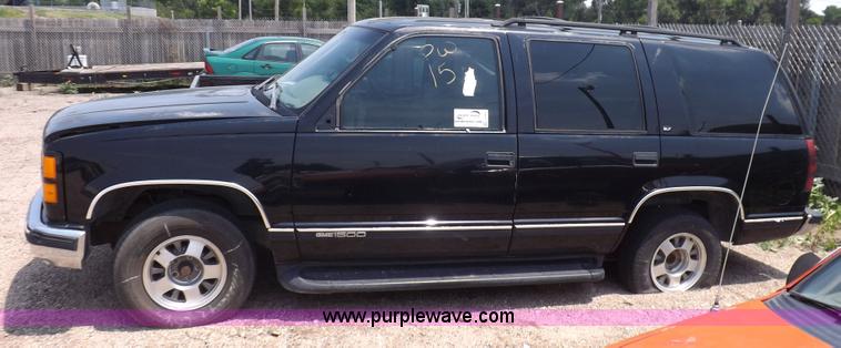 image for item J6923 1999 GMC Yukon SLE SUV