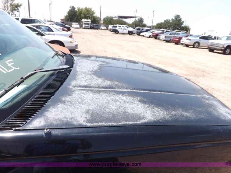 image for item J6923 1999 GMC Yukon SLE SUV