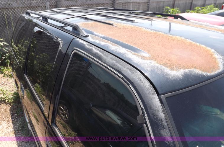 image for item J6923 1999 GMC Yukon SLE SUV