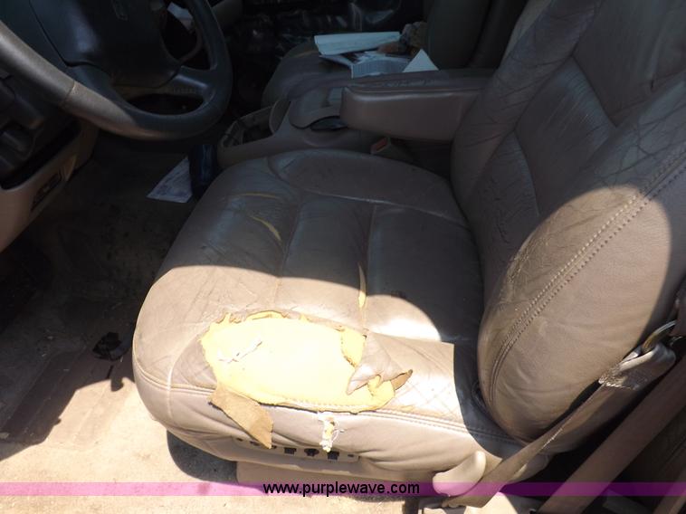 image for item J6923 1999 GMC Yukon SLE SUV