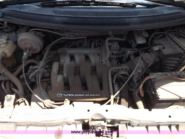 image for item J6925 2000 Mazda MPV LX