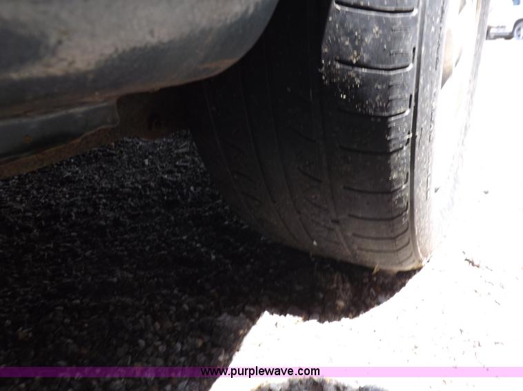 image for item J6925 2000 Mazda MPV LX