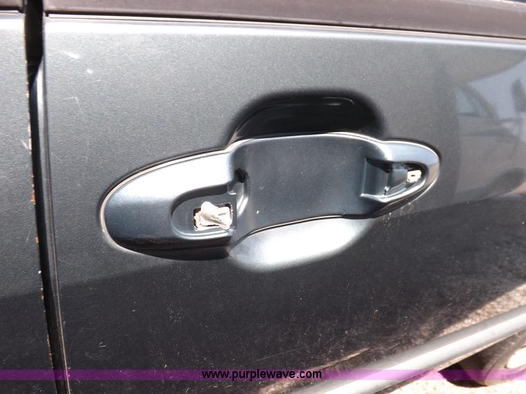 image for item J6925 2000 Mazda MPV LX