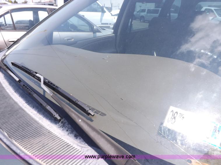 image for item J6925 2000 Mazda MPV LX