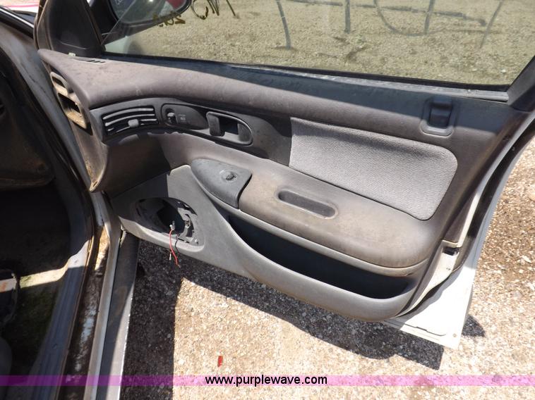 image for item J6927 1997 Dodge Intrepid ES