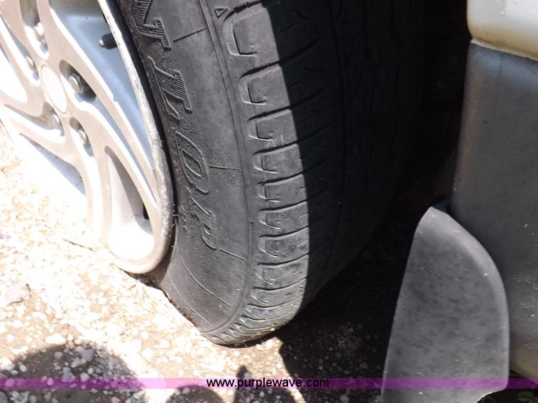 image for item J6927 1997 Dodge Intrepid ES