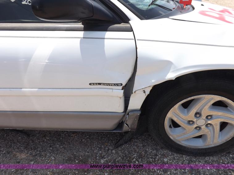 image for item J6927 1997 Dodge Intrepid ES