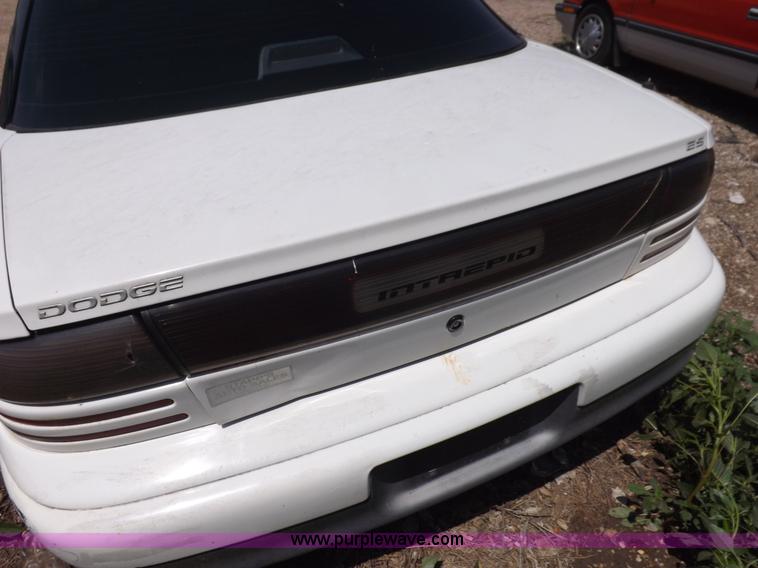 image for item J6927 1997 Dodge Intrepid ES