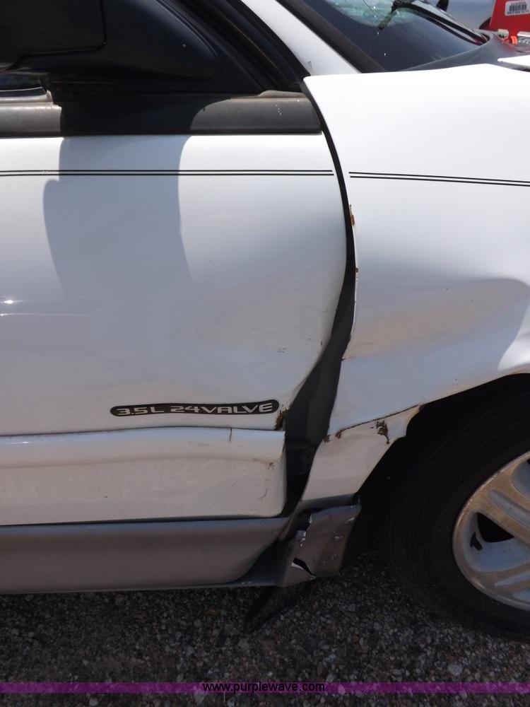 image for item J6927 1997 Dodge Intrepid ES