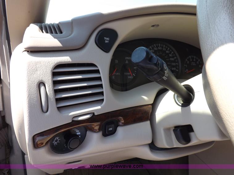 image for item J6928 2001 Chevrolet Impala LS