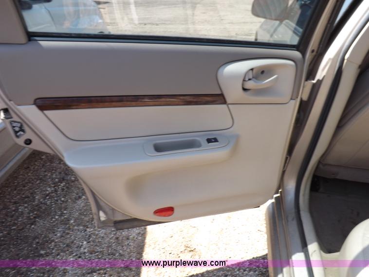 image for item J6928 2001 Chevrolet Impala LS