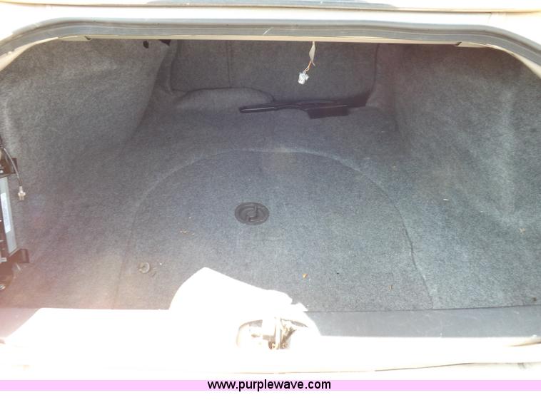 image for item J6928 2001 Chevrolet Impala LS