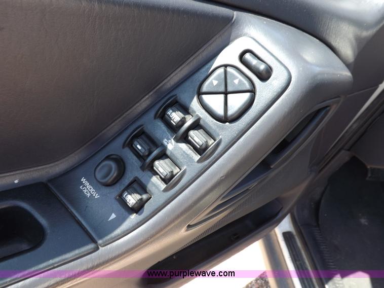 image for item J6929 1999 Jeep Grand Cherokee Laredo SUV