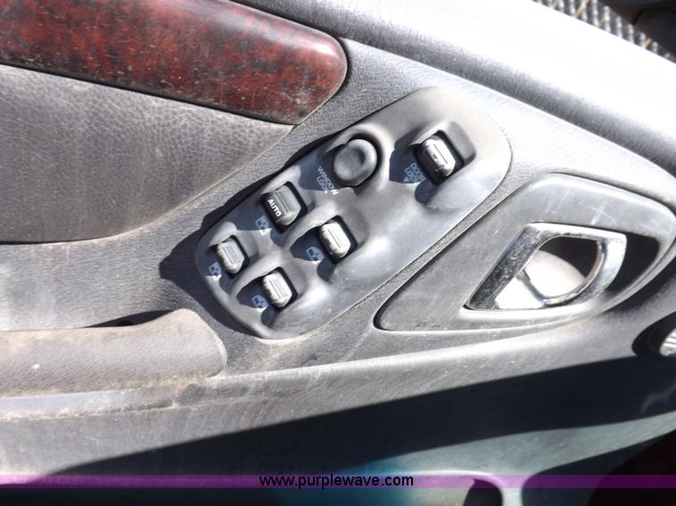 image for item J6931 2000 Dodge Durango SLT SUV