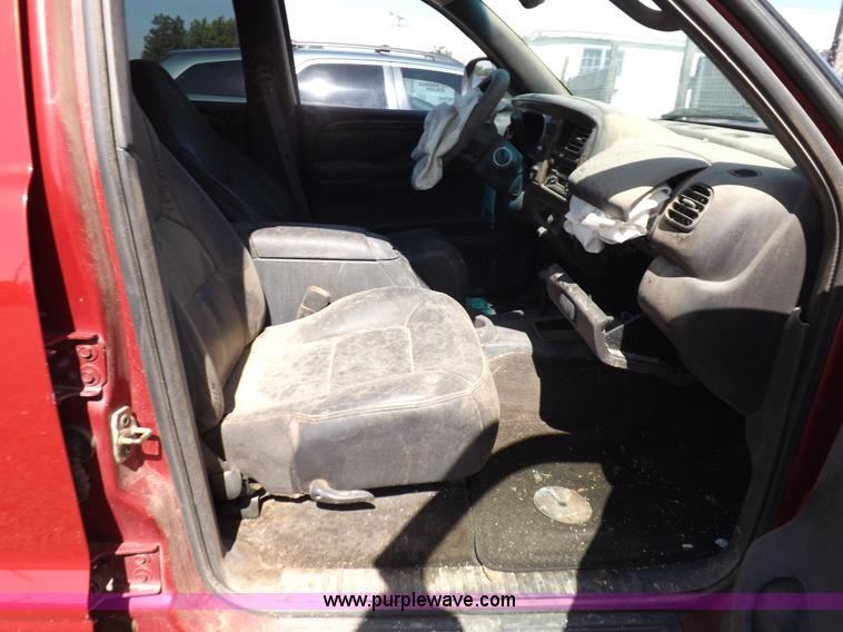 image for item J6931 2000 Dodge Durango SLT SUV