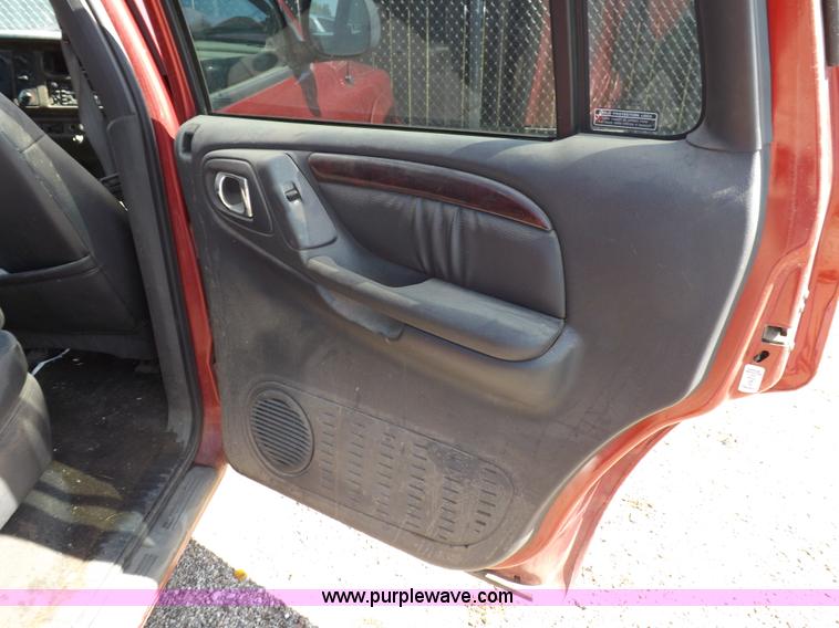 image for item J6931 2000 Dodge Durango SLT SUV