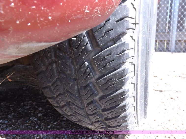 image for item J6931 2000 Dodge Durango SLT SUV