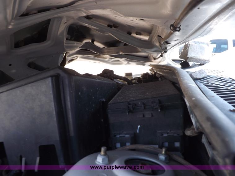 image for item J6933 2004 Ford Focus SE