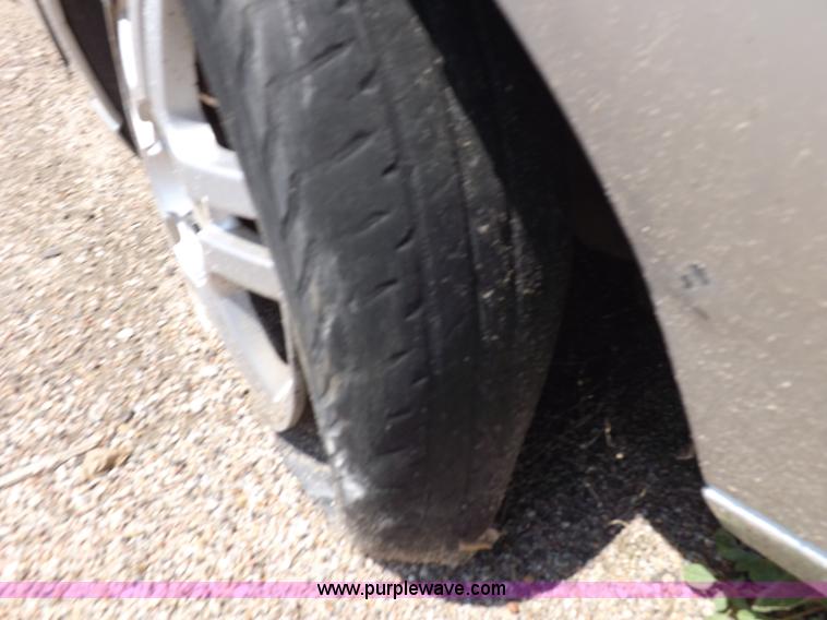 image for item J6933 2004 Ford Focus SE