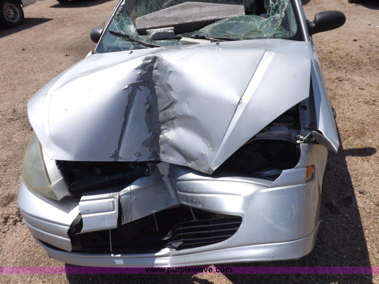 image for item J6933 2004 Ford Focus SE